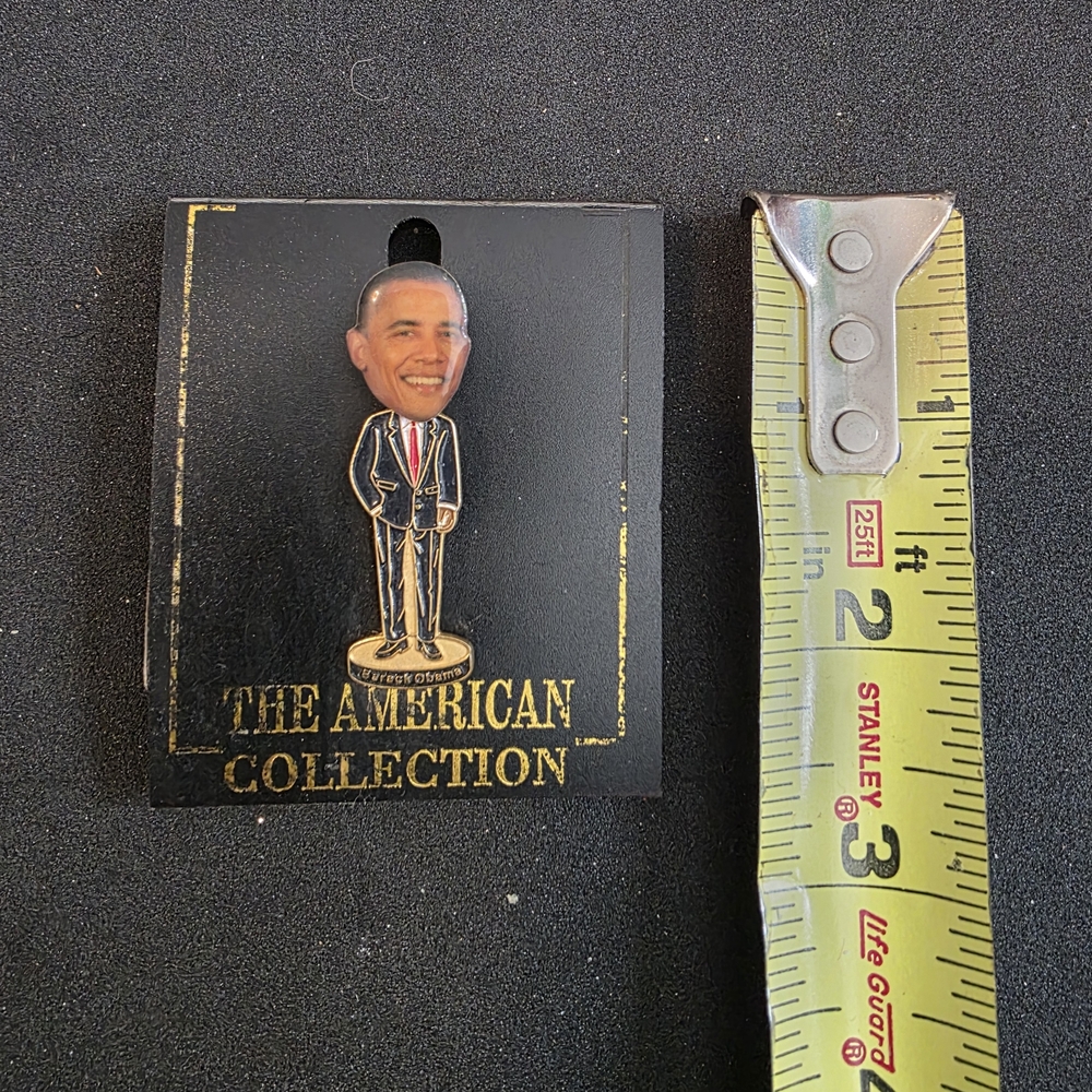 Bobblehead Pin